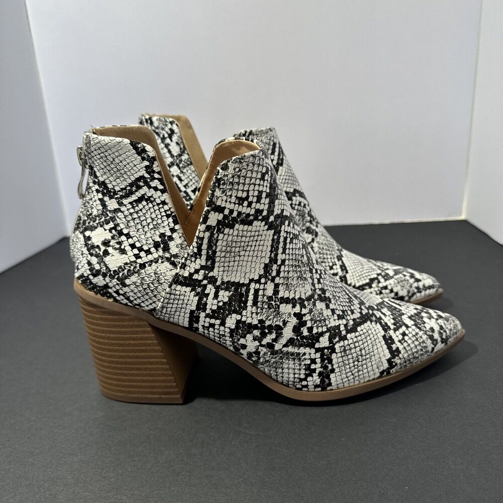 Unbranded Snake Skin‎ Pattern Ankle Boots With Zipper On Back Size 8